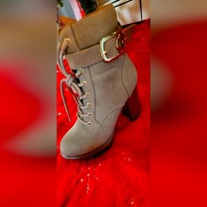 Shoes boots